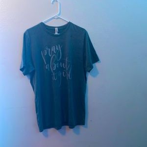 Cute casual dark grey T-shirt